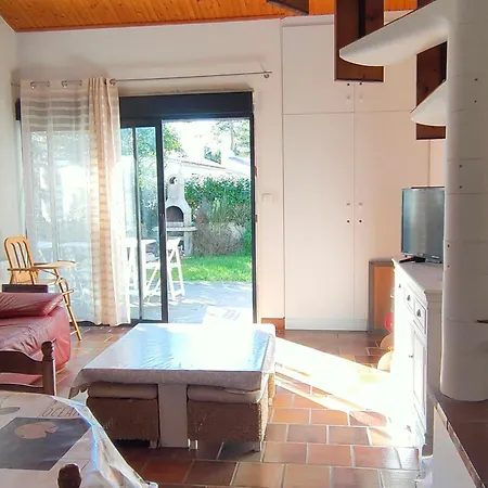 Maison Familiale Pres De La Avec Terrasse Et Veranda, Quartier Calme A Jean De Monts - Fr-1-323-502